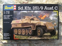 images/productimages/small/Sd.Kfz.251.9 Ausf.C 03177 Revell 1;72 nw.jpg